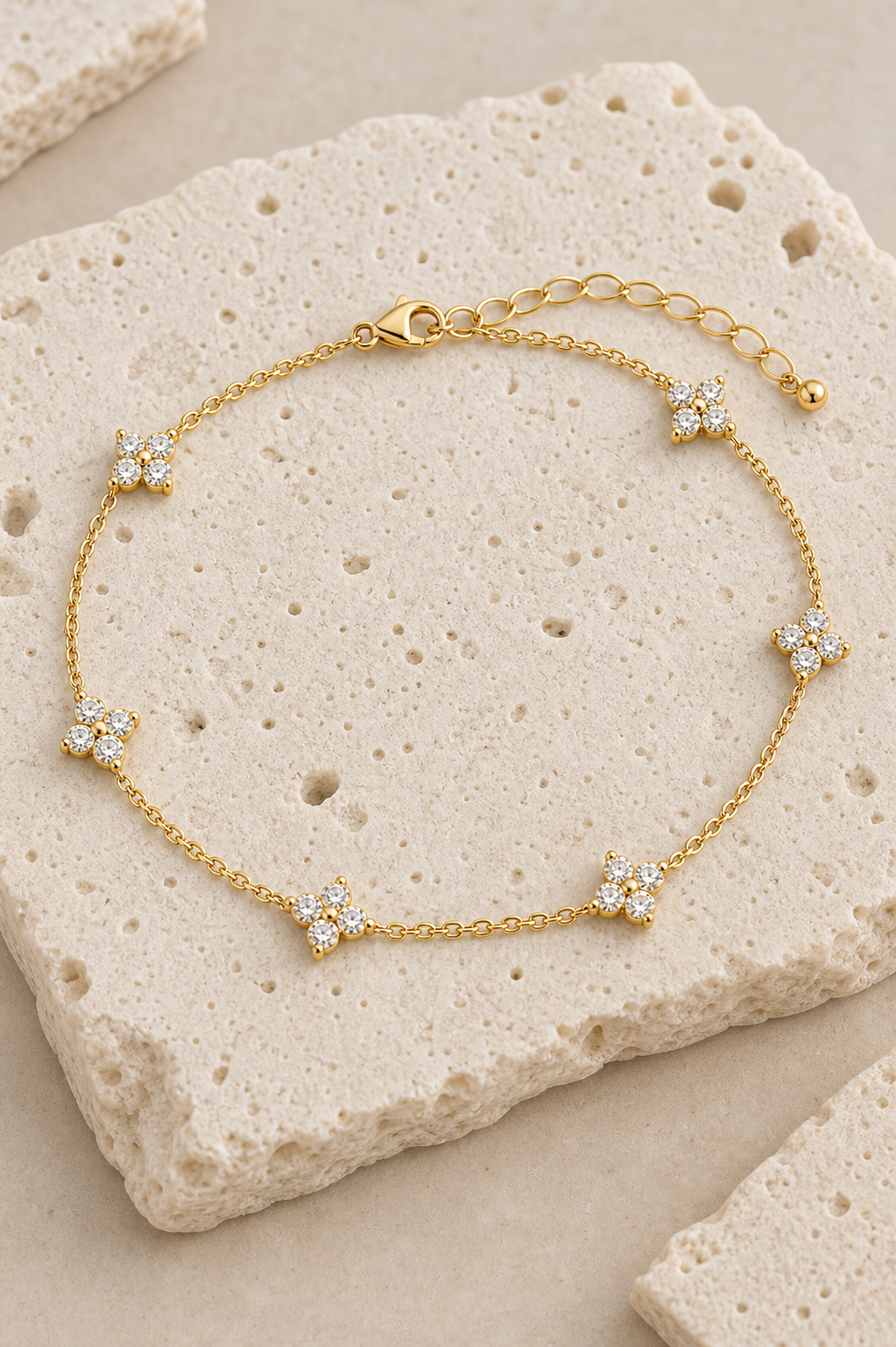 Celia Clover Station Bracelet rock gold by SURI
