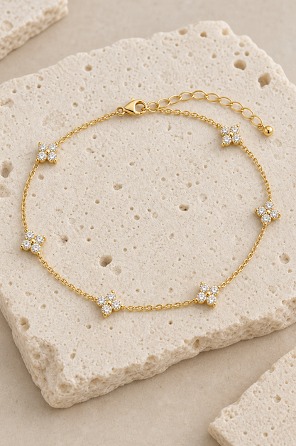 Celia Clover Station Bracelet rock gold by SURI