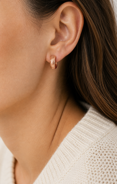 Olympia Geometric Hoop Earrings model rose gold by SURI