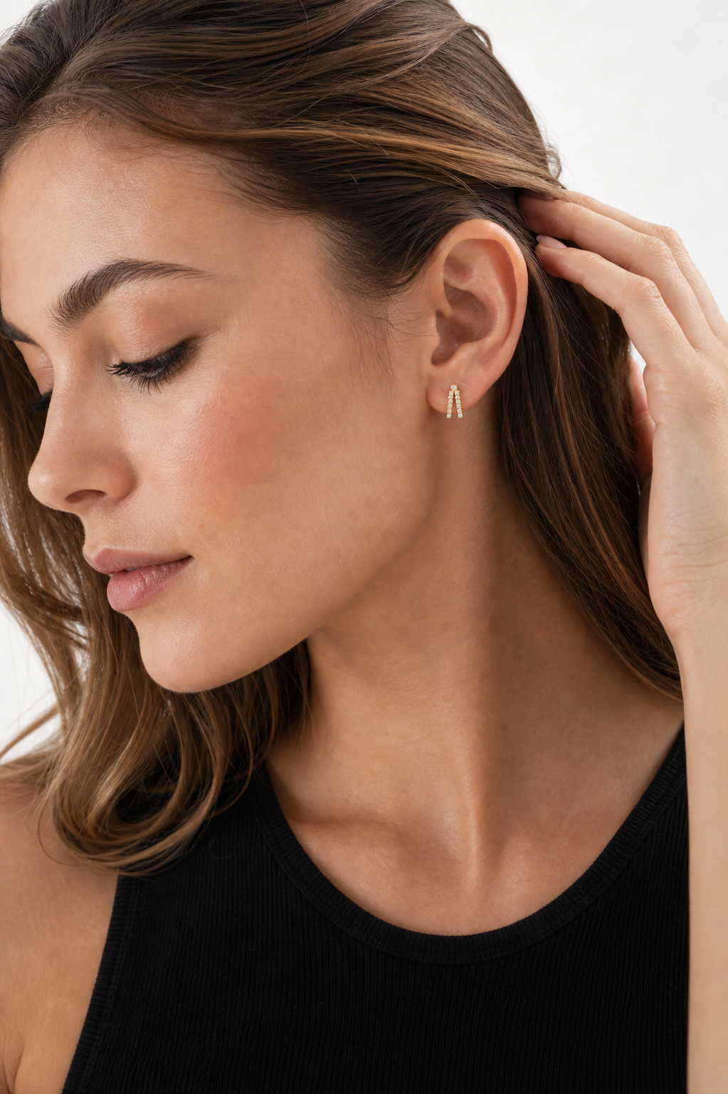 Diamond Lobe Stud Earrings model gold by SURI