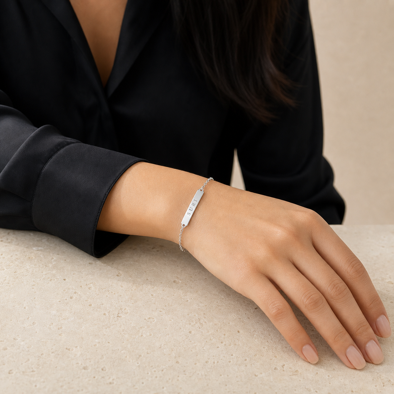 Aria Custom Name Bracelet model silver by SURI