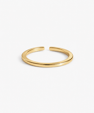 Lusa Stacking Ring in gold on white background