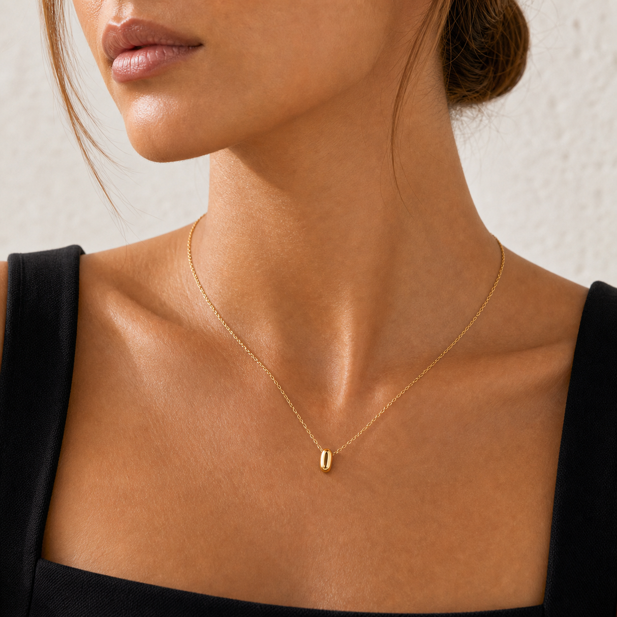 Lumi Halo Charm Necklace model gold 03 by SURI