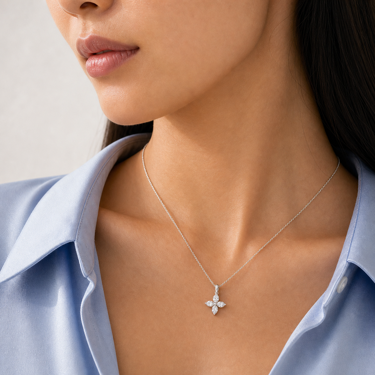 Fiora Diamond Flower Pendant model silver 02 by SURI