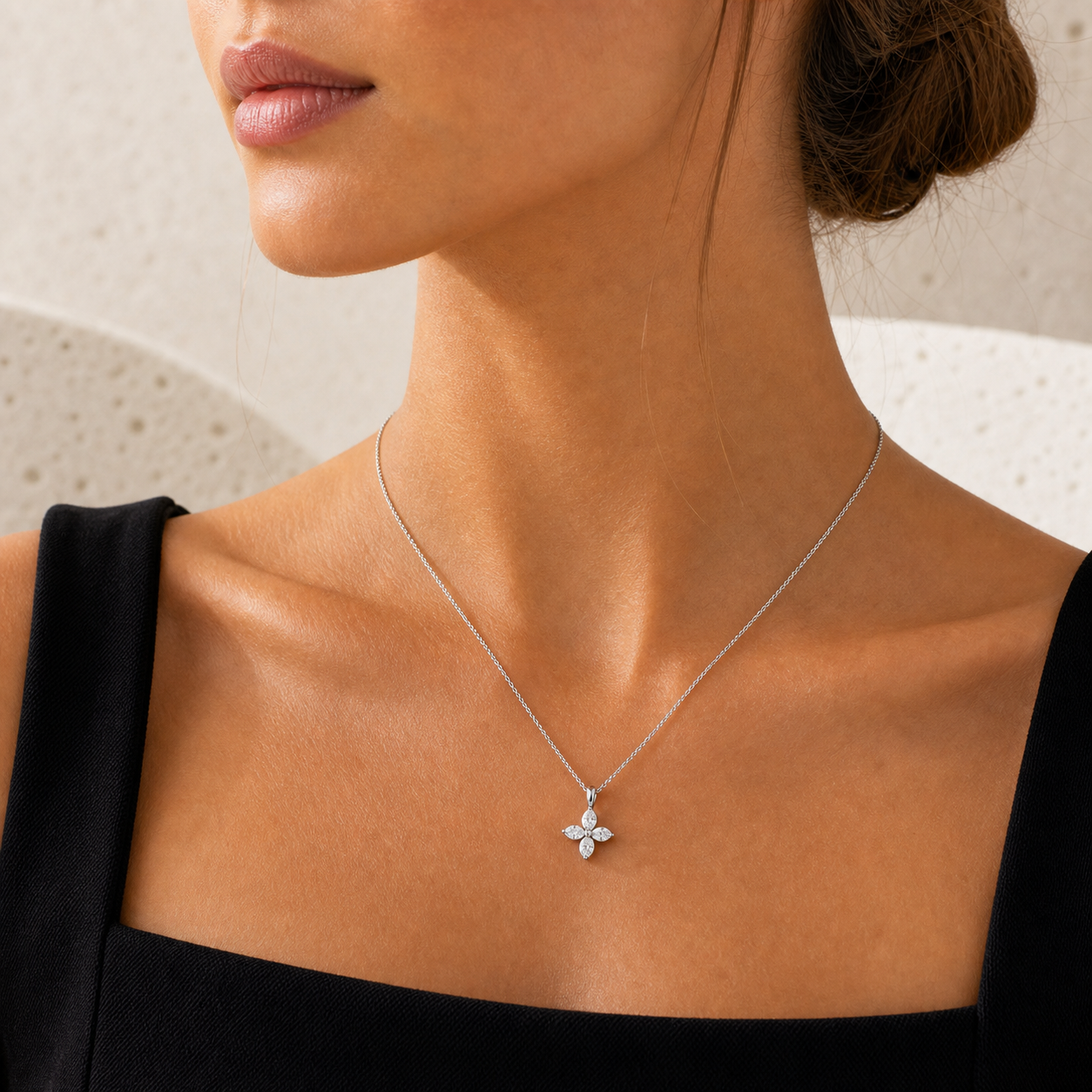 Fiora Diamond Flower Pendant model silver 03 by SURI