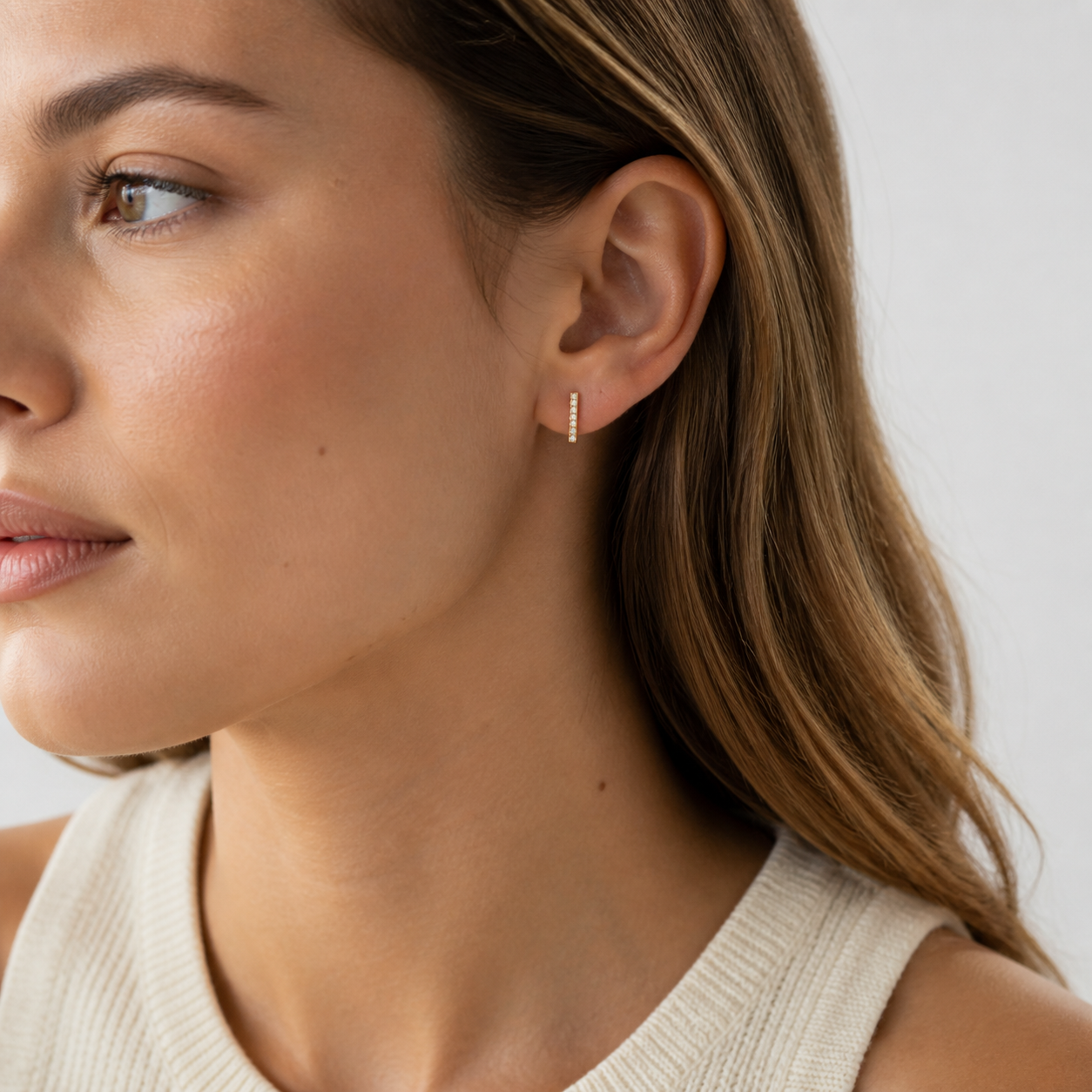 Catania Diamond Bar Stud Earrings model 01 by SURI