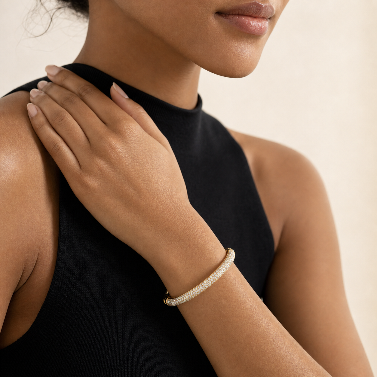 Liria Pave Diamond Bangle model 03 by SURI