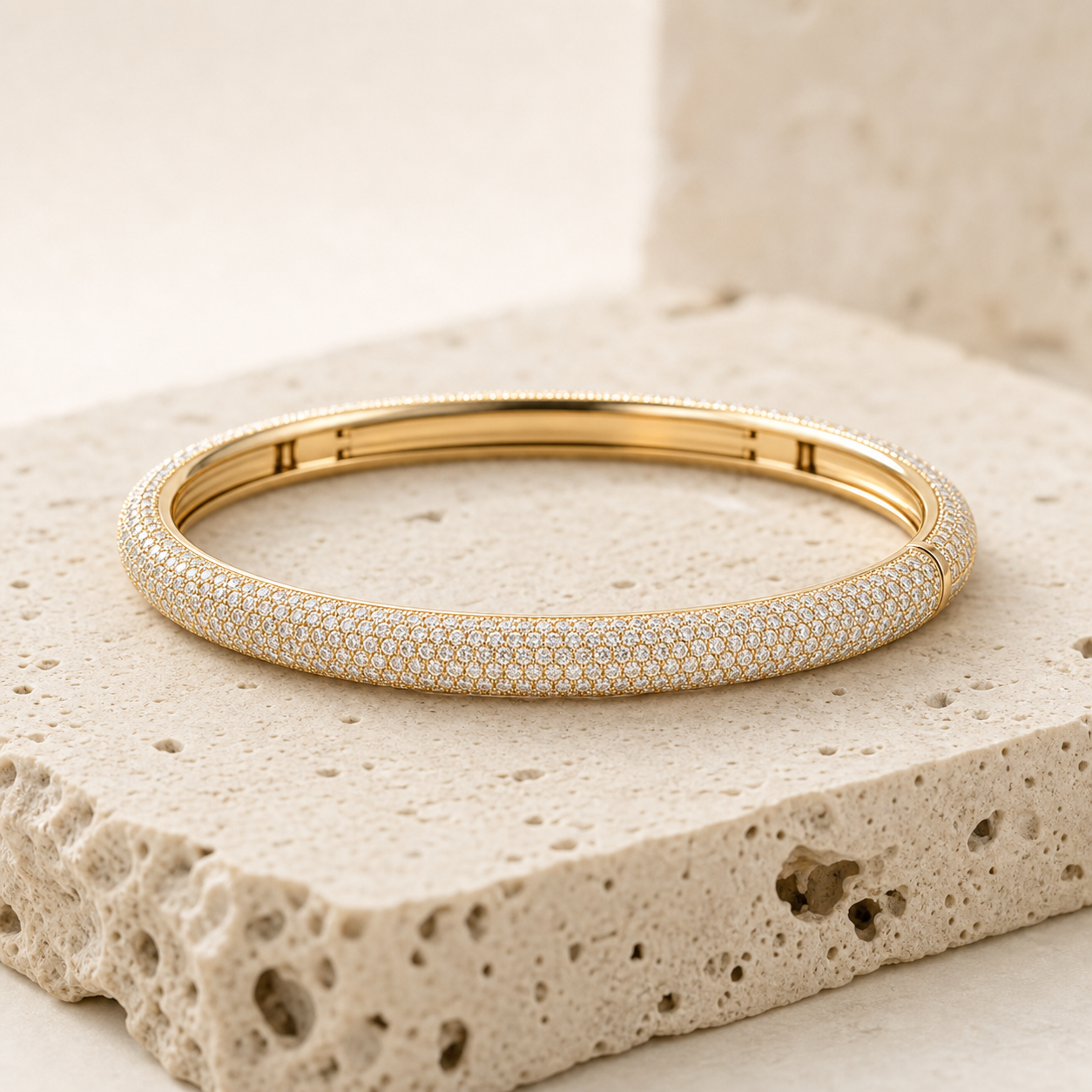 Liria Pave Diamond Bangle stone detail 01 by SURI
