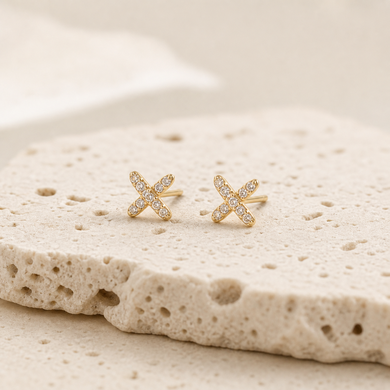 Sora Pave X Stud Earrings stone detail 01 by SURI