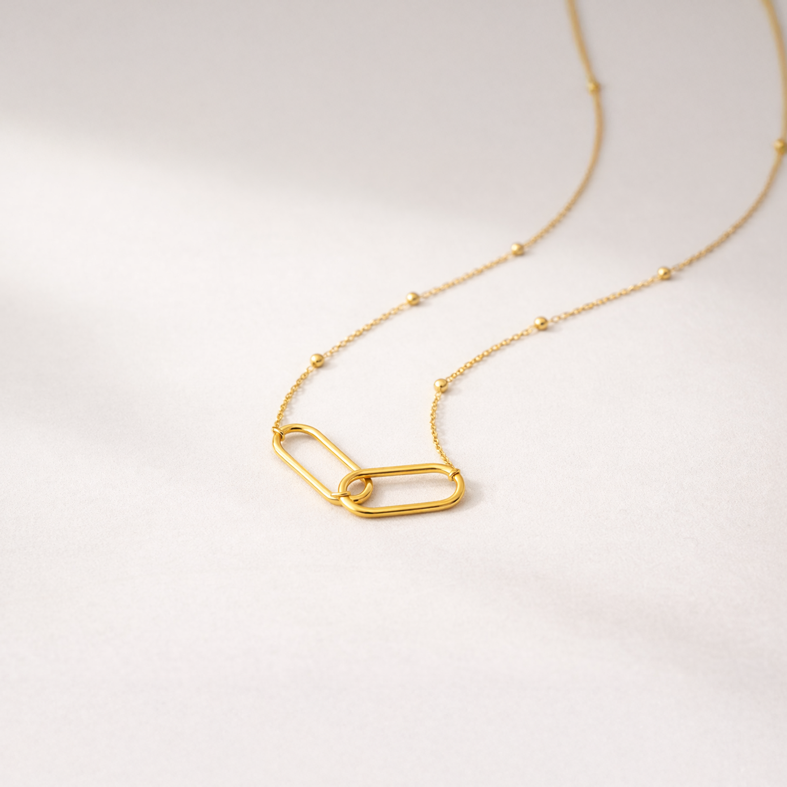 Satellite Chain Interlocked Necklace
