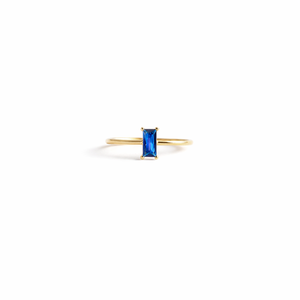 León Baguette Sapphire Ring